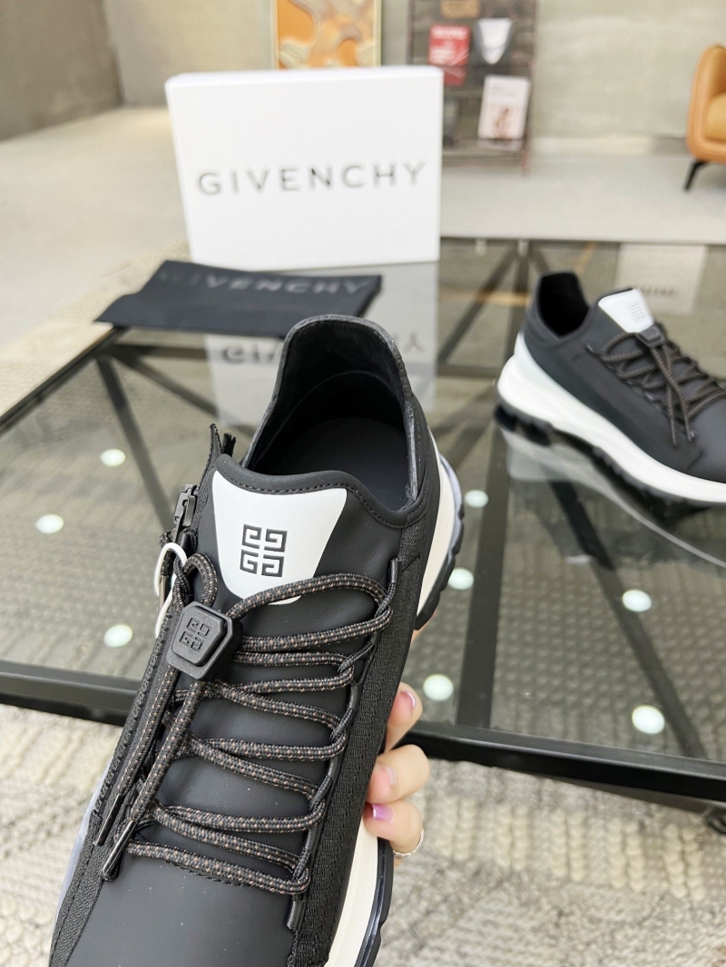 Givenchy Sneakers